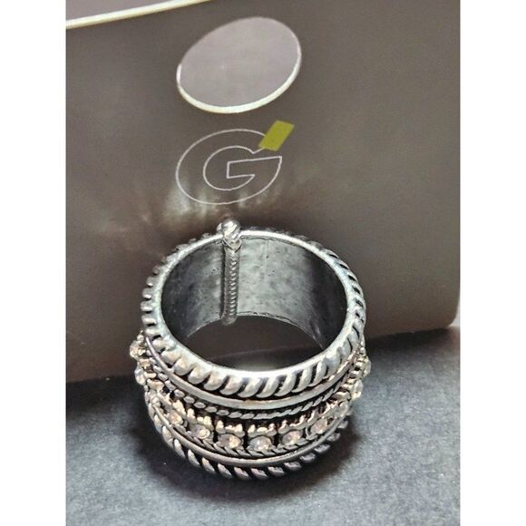 Silver tone rhinestone layered looking ring size 6 - Picture 4 of 7